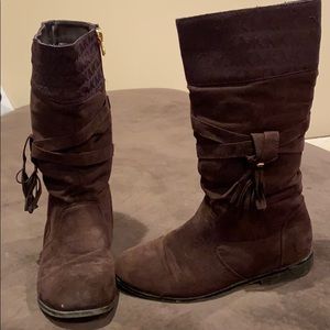 Michael Kors capris chestnut boots
